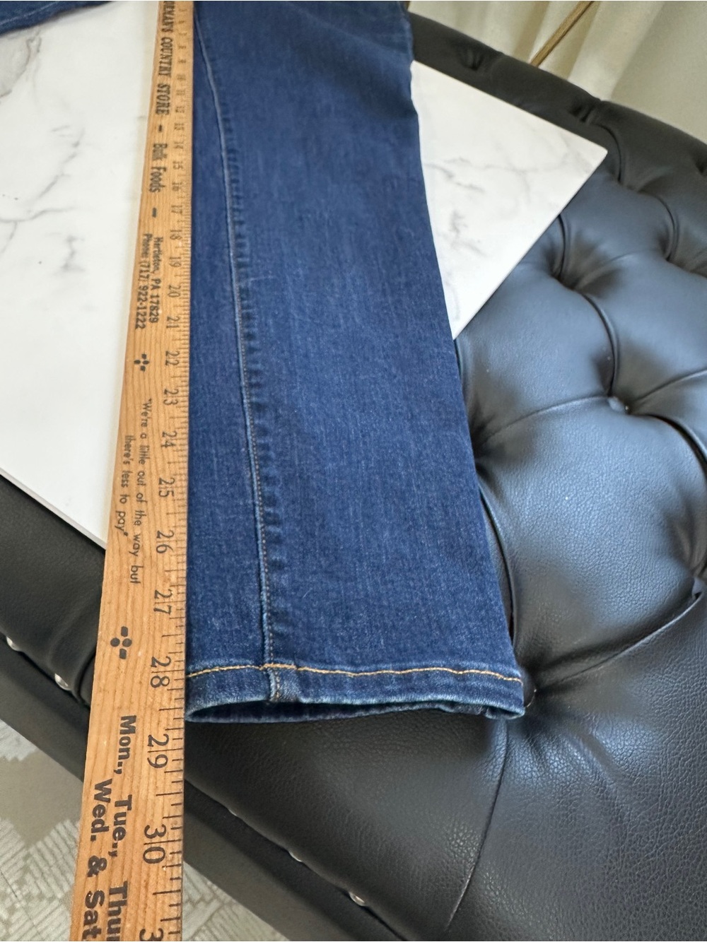 Lilly Pulitzer $178 dark rinse mid-rise tapered leg Jeans size 6 28"waist - Picture 8 of 10